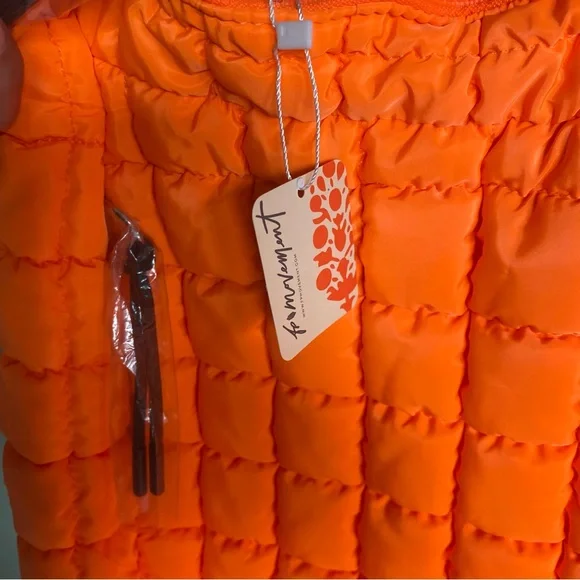 NWT Free People Movement Quilted Carryall Tote Bag Electric Orange - Picture 4 of 9